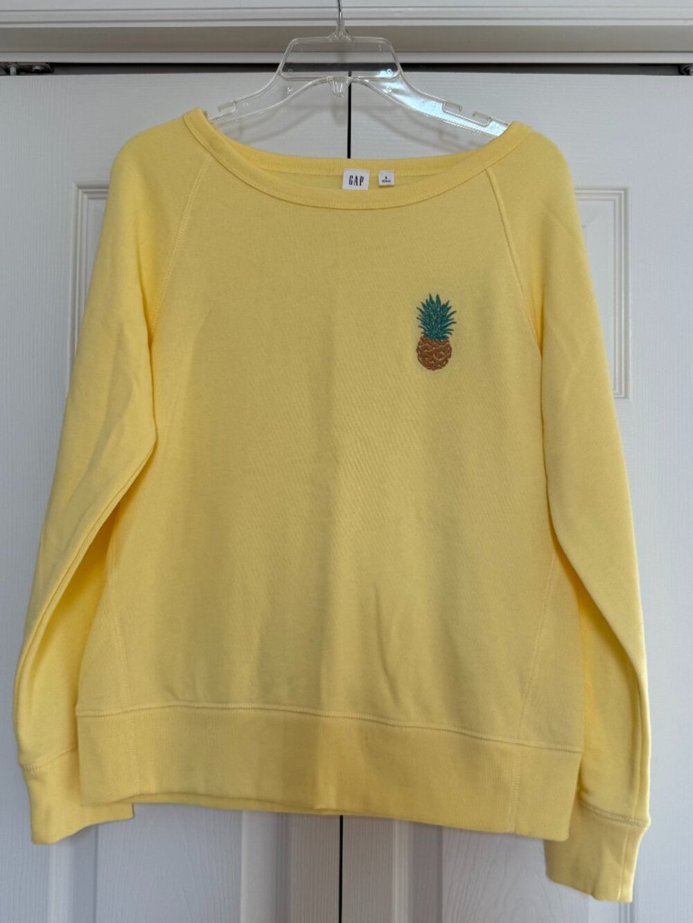 Gap Yellow Pullover Sweatshirt NWOT Pineapple Small
